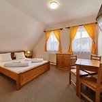 Konukevi Wellness Bouda Mala Upa 3*